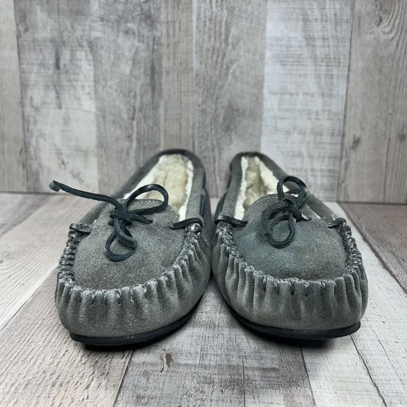 Minnetonka Women's Cally Slipper Moccasins Suede Lined Fur Slip On Gray Size 7 - Picture 4 of 12